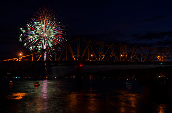 Florence, AL Fireworks-1